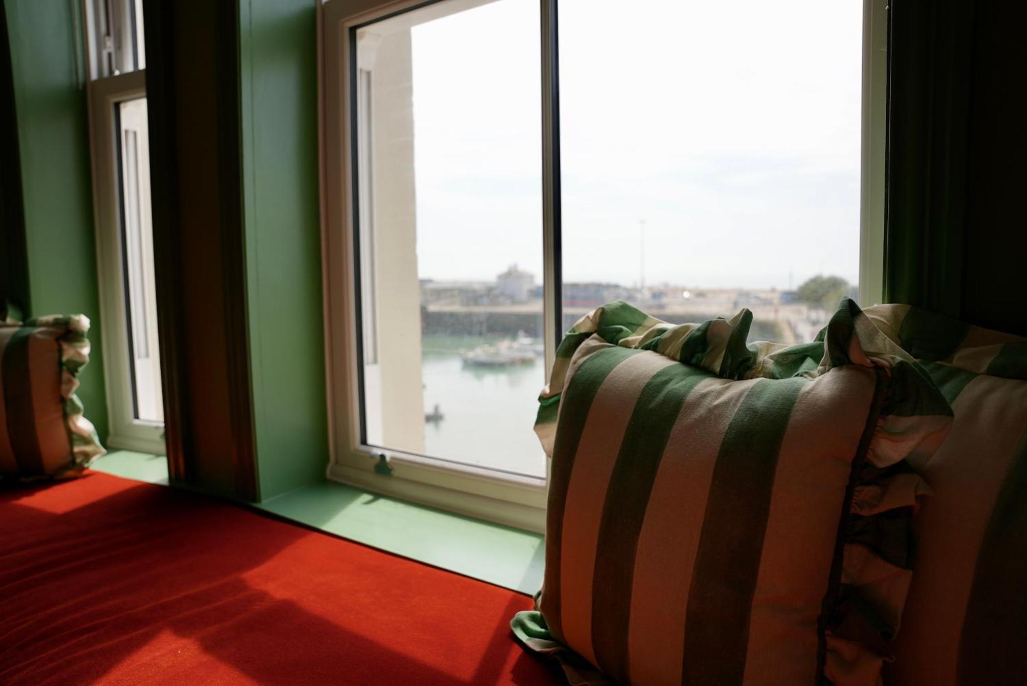 The London & Paris Hotel Фолкстон Екстериор снимка