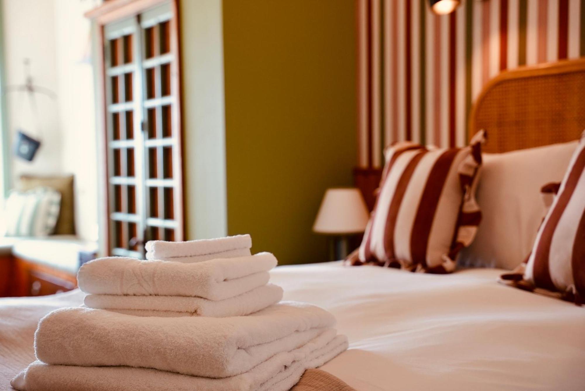 The London & Paris Hotel Фолкстон Екстериор снимка