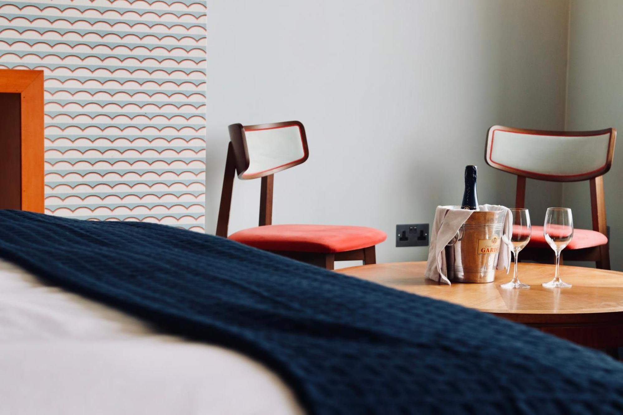 The London & Paris Hotel Фолкстон Екстериор снимка