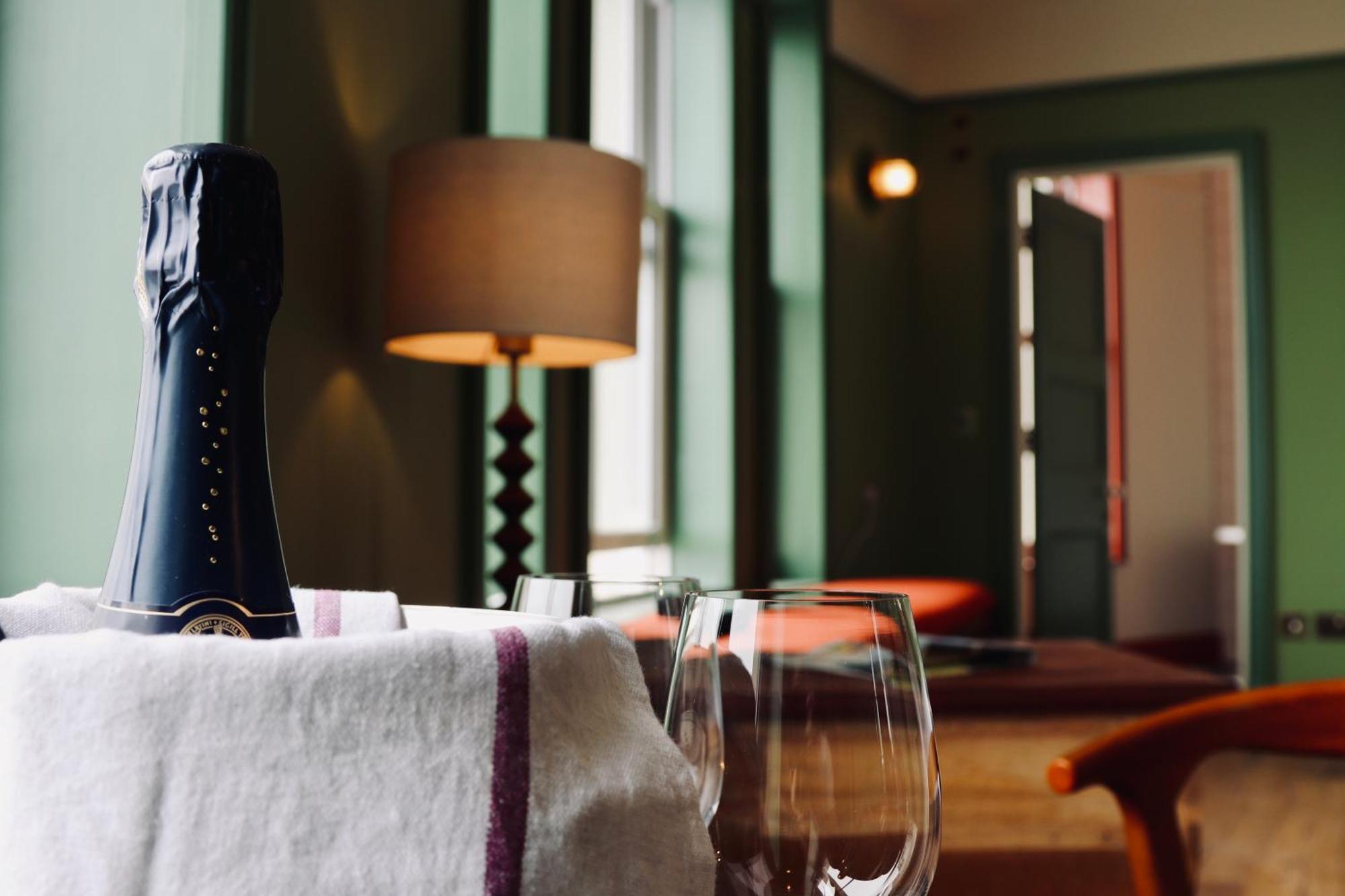 The London & Paris Hotel Фолкстон Екстериор снимка